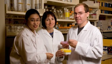 Leonard Foster awarded the 2017 Genome BC Award