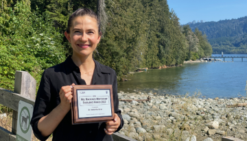 Dr. Samantha Grist, recipient of the Neil Mackenzie Mentorship Excellence Award 2022